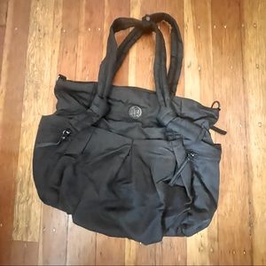 Lululemon // Triumph Tote Bag